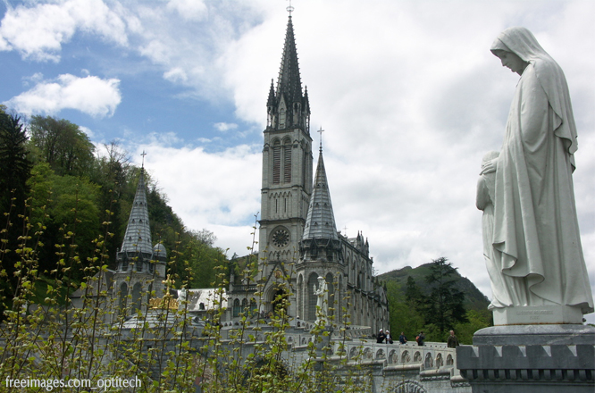 Lourdes2